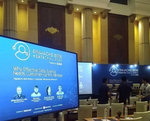 roadshow finhacks 2018 data challenge yogyakarta