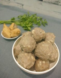 Bagaimana penjual bakso memaksimalkan teknologi di masa pandemi covid