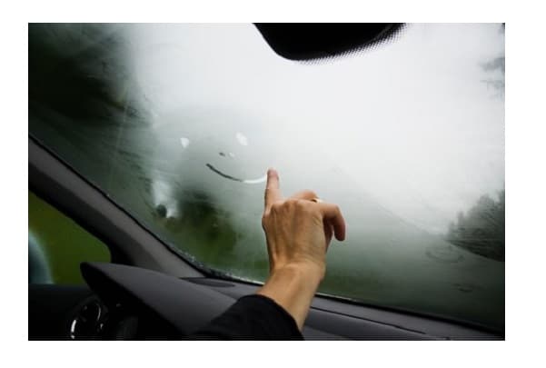 tips merawat mobil saat musim hujan