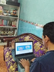 Naik kelaz dengan jualan di Lazada