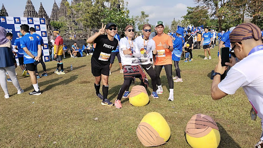 #kejarsiblangkon bakpia kukus tugu jogja mandiri marathon 2022