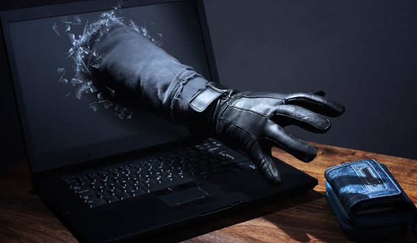 tips melindungi diri dari kejahatan cyber