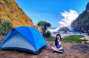 rekomendasi wisata alam jogja sesuai ekspektasi pantai wohkudu