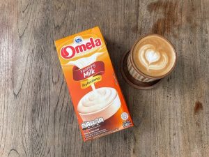cara membuat latte art dengan susu omela