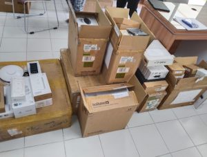 proses delivery pengiriman paket kargo